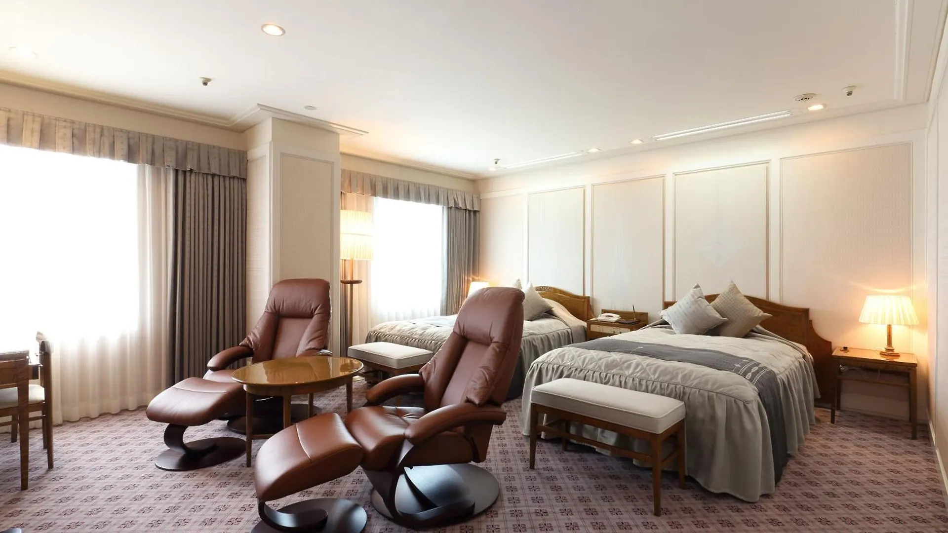 Nishitetsu Grand Hotel Fukuoka  4*, Fukuoka (Fukuoka)